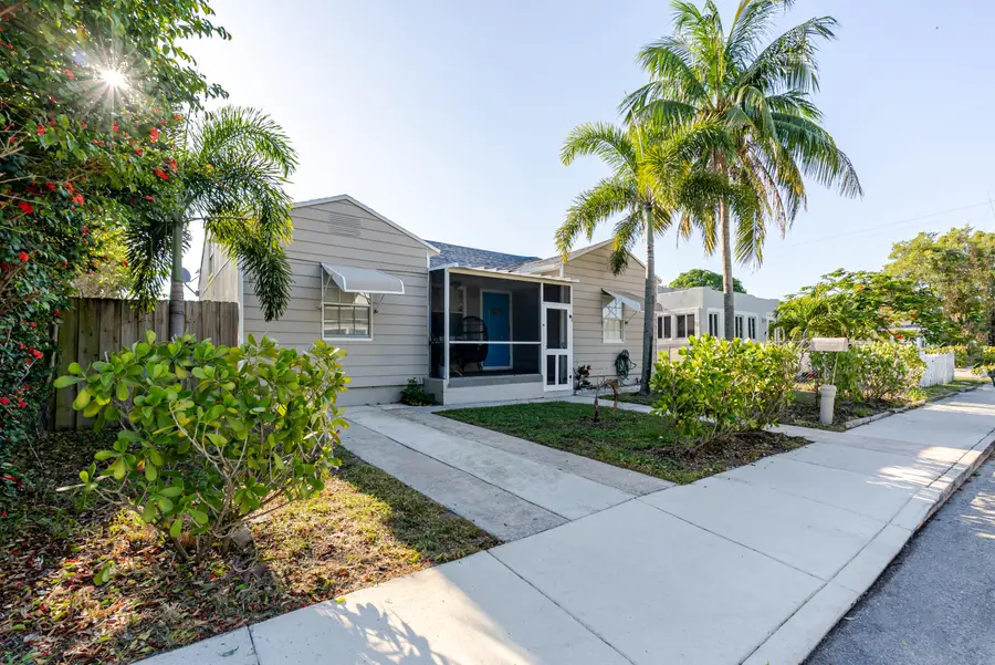 206 N E Street, Lake Worth Beach, FL 33460 - #3