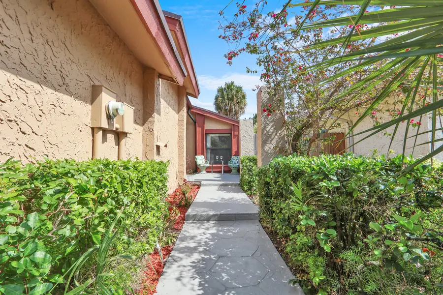 21052 Brookshire Terrace, Boca Raton, FL 33433 - #3