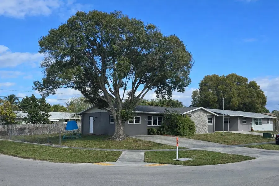 3265 Capri Road, Palm Beach Gardens, FL 33410 - #3