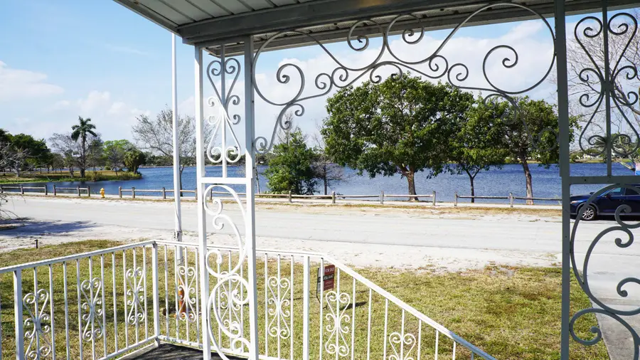 5160 Lake Osborne Drive, Lake Worth, FL 33461 - #2