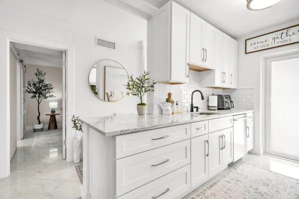 3301 Spanish Trail #101, Delray Beach, FL 33483