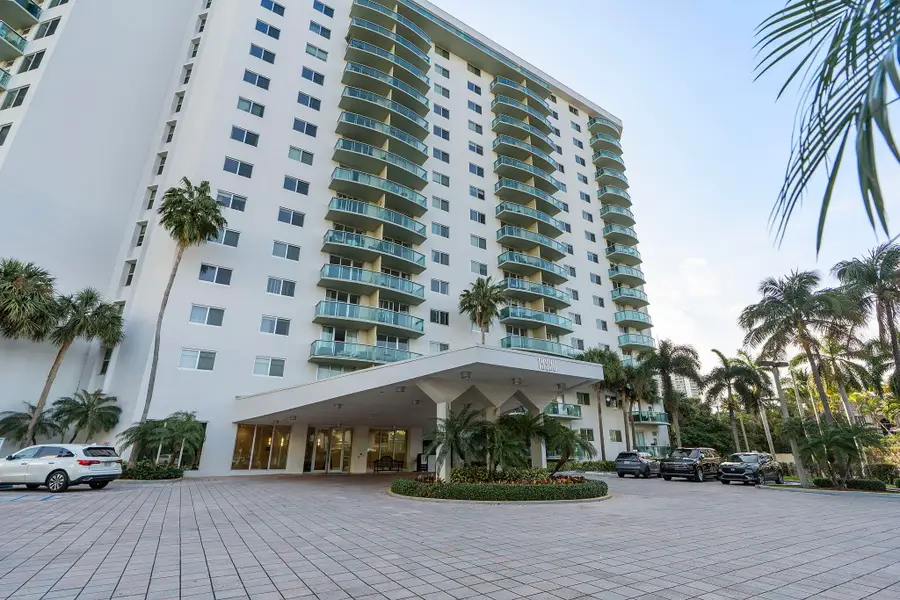 19380 Collins Avenue #523, Sunny Isles Beach, FL 33160 - #3