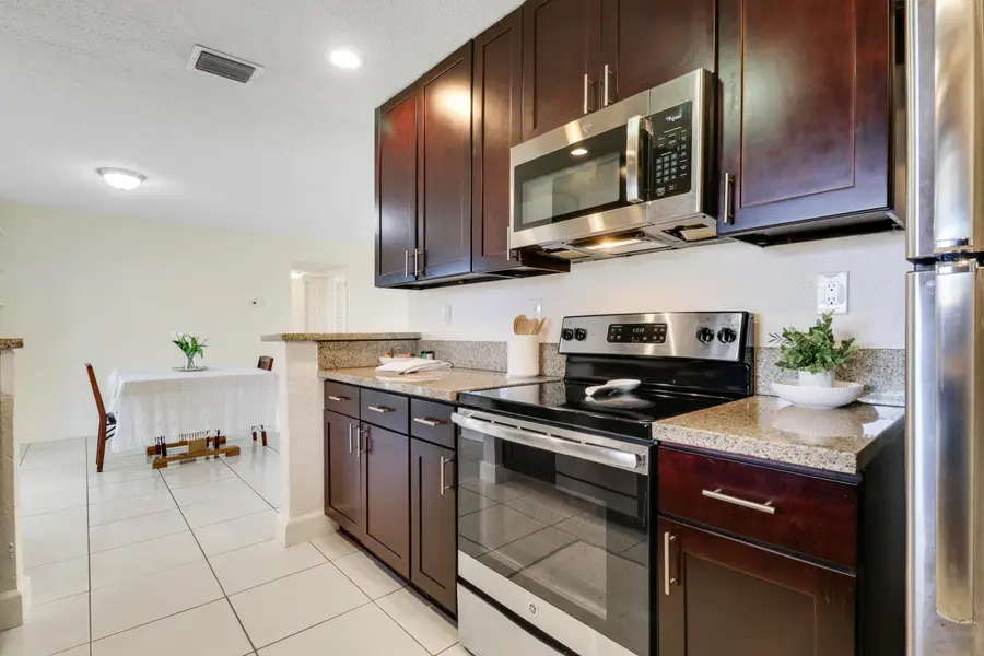 221 NW 39th Court, Pompano Beach, FL 33064 - #2