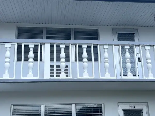 234 Camden J #234, West Palm Beach, FL 33417