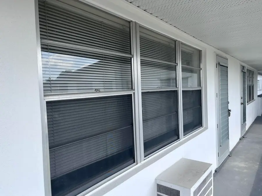 234 Camden J #234, West Palm Beach, FL 33417 - #3