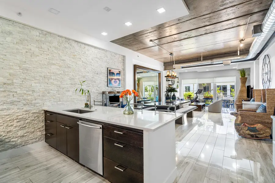 110 SE 2nd Street #202, Delray Beach, FL 33444 - #2