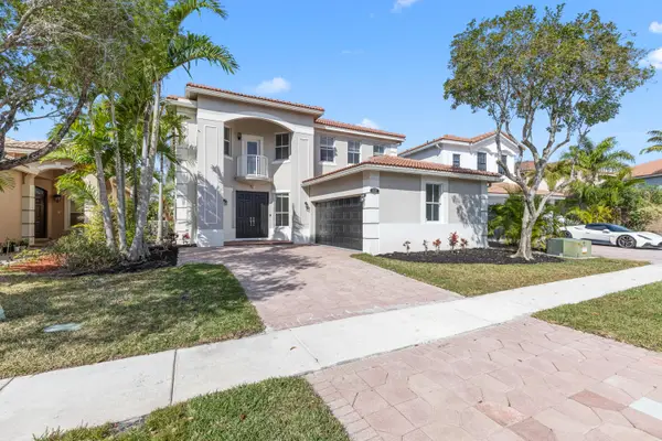 10557 Galleria Street, Wellington, FL 33414