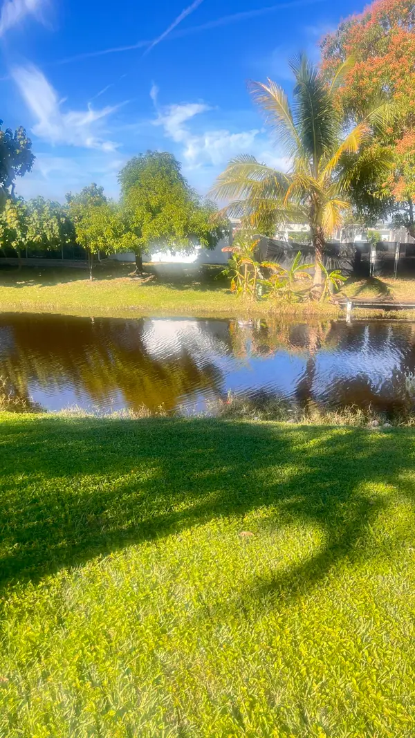 7505 NW 5th Place #106, Margate, FL 33063