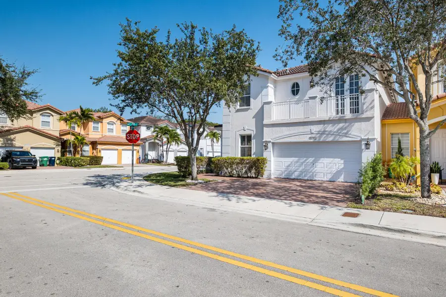 8741 NW 110th Avenue, Doral, FL 33178 - #3