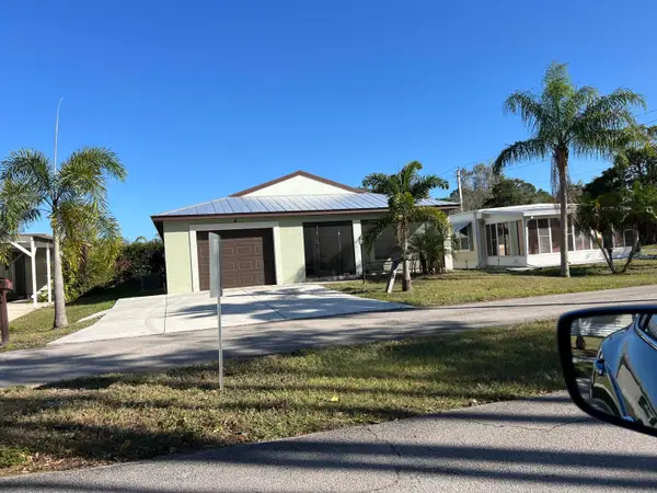 4 Alhambra S, Port St Lucie, FL 34952