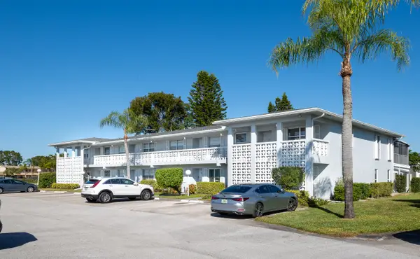 2901 SW 15th Street #104, Delray Beach, FL 33445