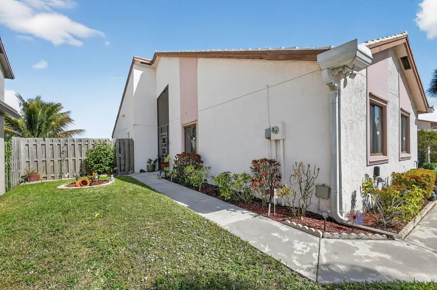 6049 Strawberry Lakes Circle, Greenacres, FL 33463 - #2