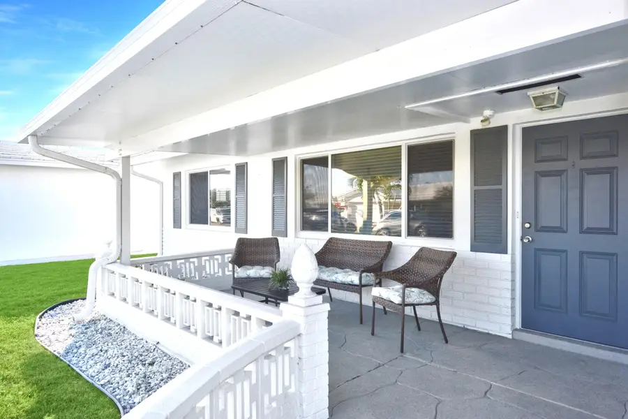 2392 SW 11th Avenue, Boynton Beach, FL 33426 - #2