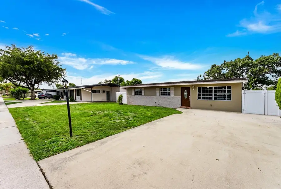 63 Andros Road, Lake Worth Beach, FL 33461 - #2