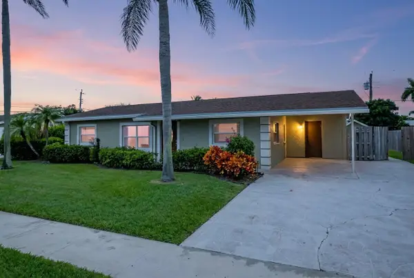 425 Palo Alto Drive, Lake Worth Beach, FL 33461