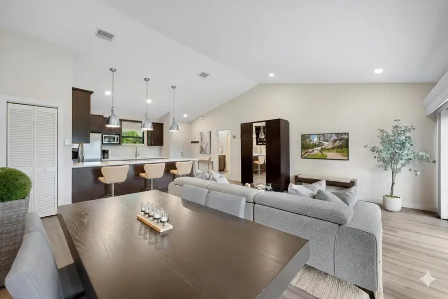 11863 Wimbledon Circle #542, Wellington, FL 33414 - #3