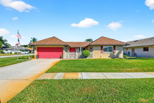10260 Greentrail Drive N, Boynton Beach, FL 33436