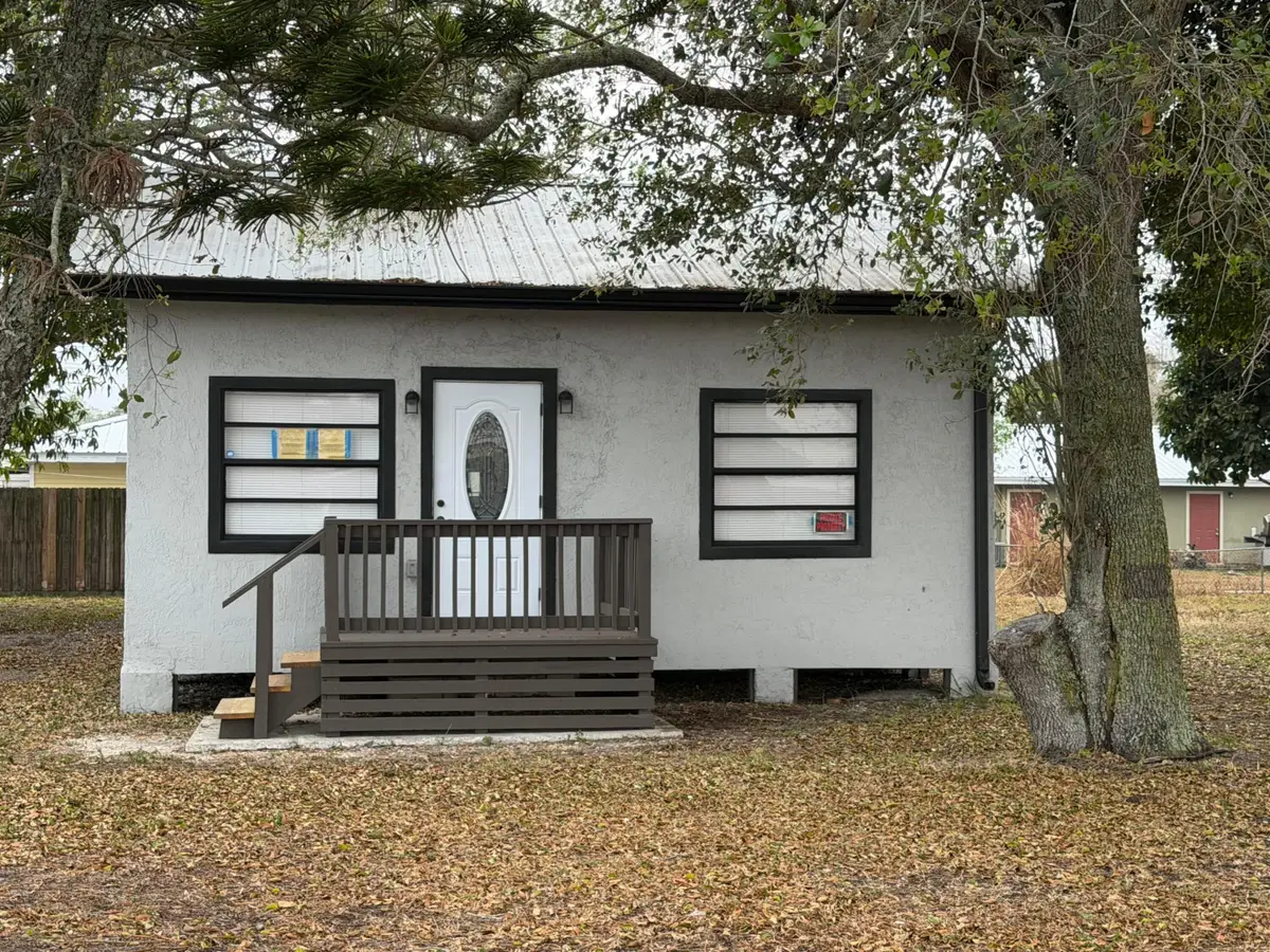 210 Basilan Crescent, Clewiston, FL 33440 - #1