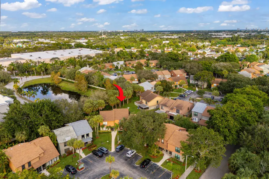 505 Sandtree Drive, West Palm Beach, FL 33403 - #2