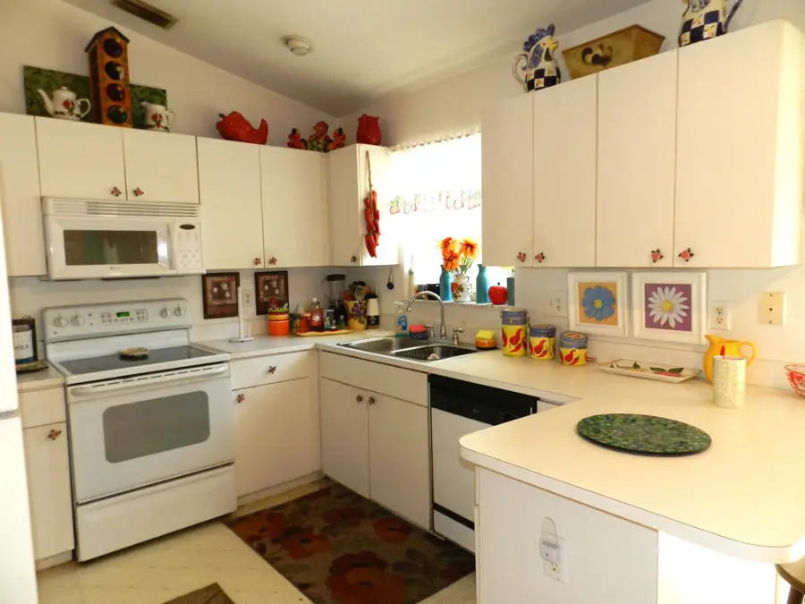 4356 Carver Street, Palm Springs, FL 33461 - #3