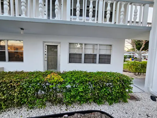 259 Windsor L, West Palm Beach, FL 33417