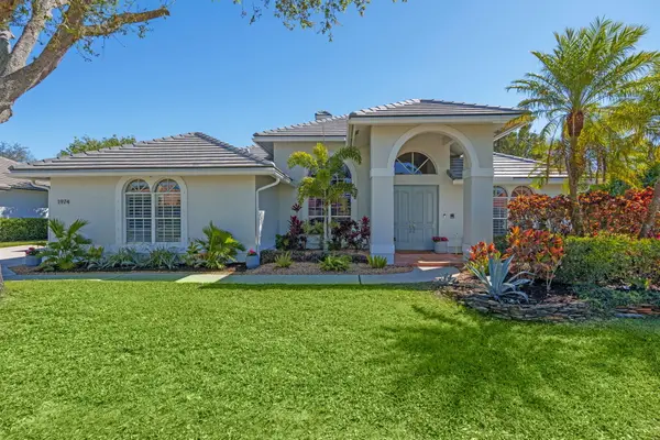 1974 S Club Drive, Wellington, FL 33414