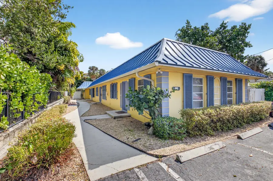 111 SE 7th Avenue #A, B, C & D., Delray Beach, FL 33483 - #2