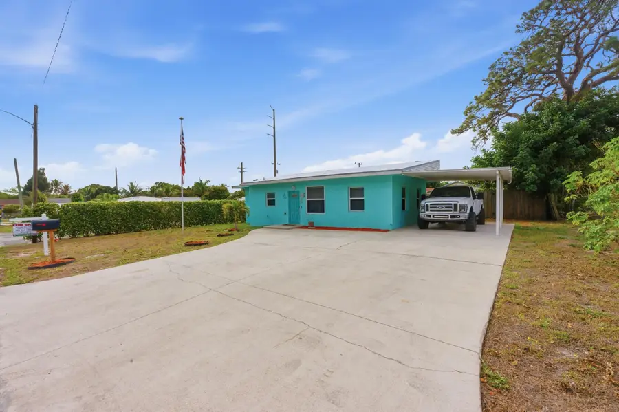 824 NW 4th Avenue, Boynton Beach, FL 33426 - #2