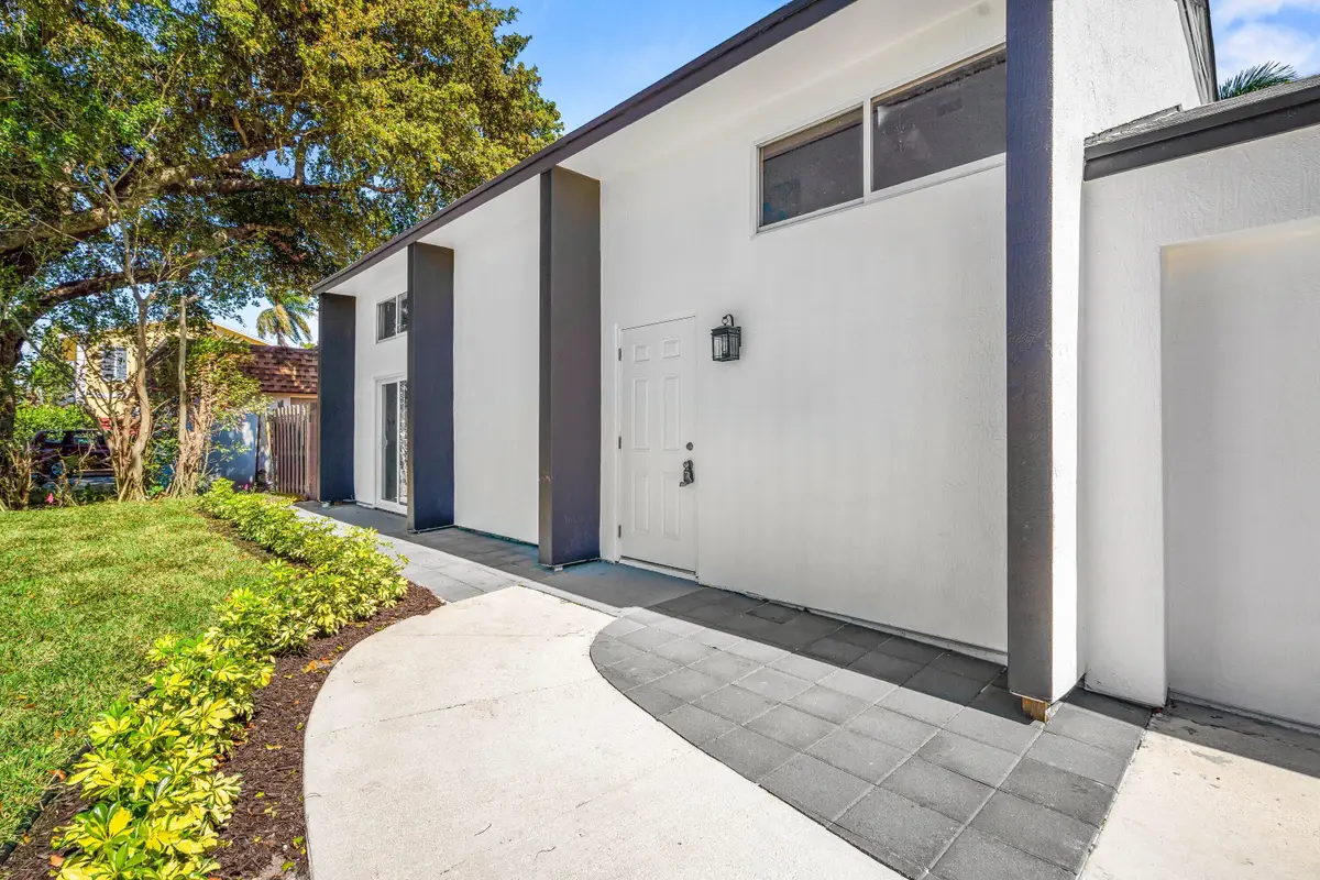 4412 Wilkinson Drive, Palm Springs, FL 33461 - #1