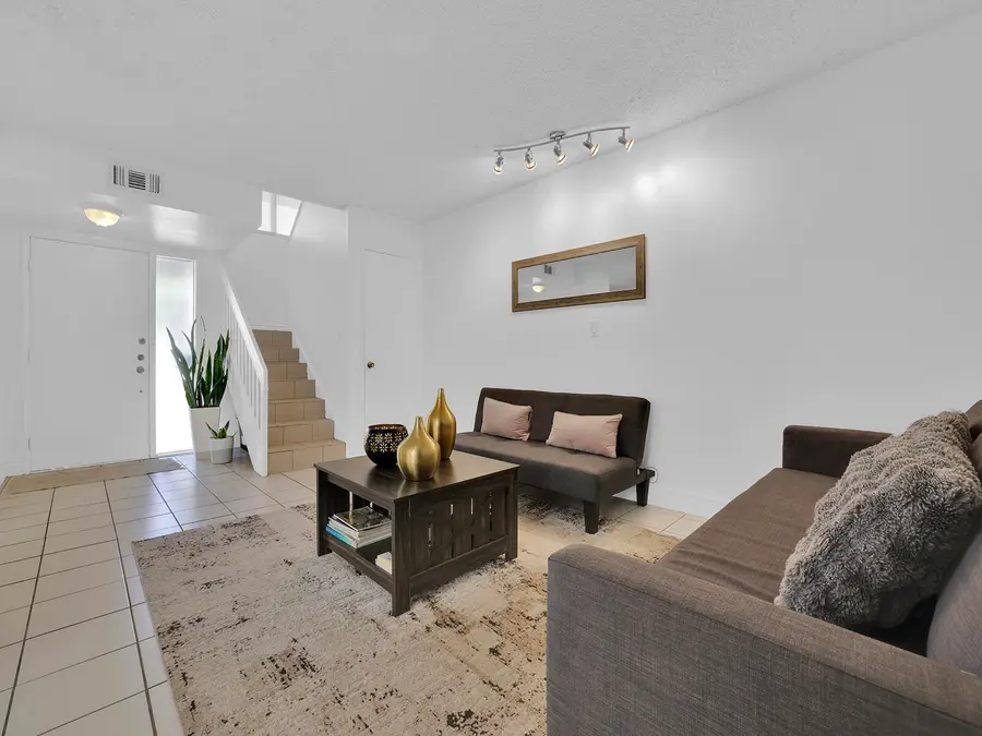 9702 NW 5th Lane #9702, Miami, FL 33172 - #3