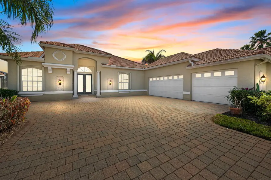 805 SW Marsh Harbor Bay, Port Saint Lucie, FL 34986 - #3