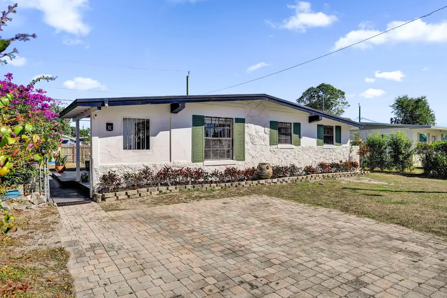 62 Barbados Drive, Lake Worth Beach, FL 33461 - #2