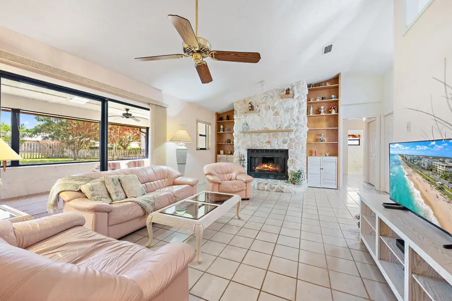 122 N Naranja Avenue, Port Saint Lucie, FL 34983 - #3