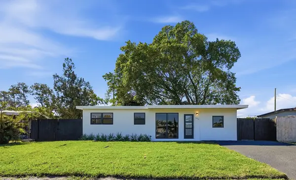 5620 Calico Road, West Palm Beach, FL 33415