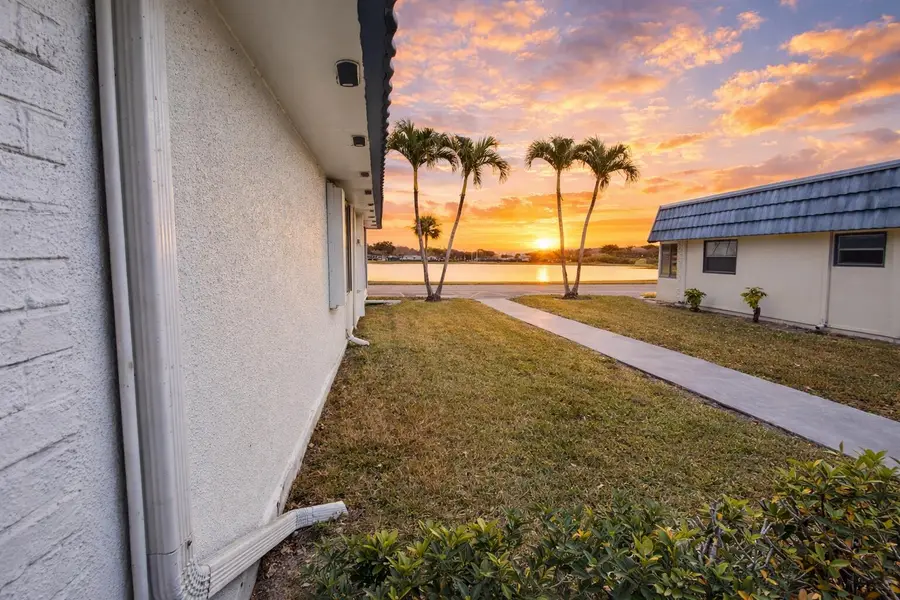 35 Waterford B, Delray Beach, FL 33446 - #3