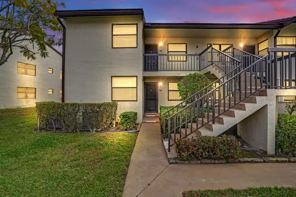 7674 Tahiti Lane #101, Lake Worth, FL 33467