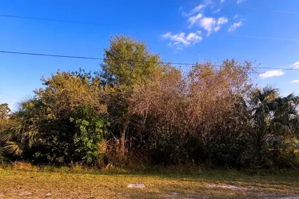 3702 SW Darwin Boulevard, Port St Lucie, FL 34953