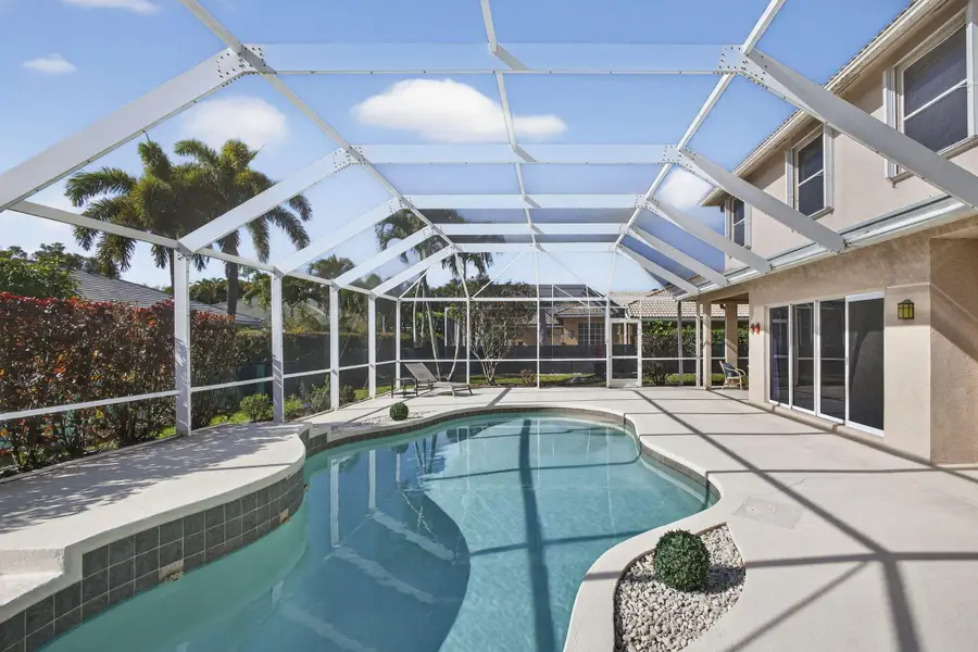 123 Fernwood Crescent, Royal Palm Beach, FL 33411 - #2