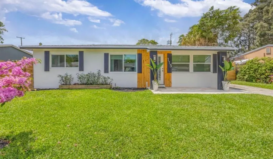 115 W 31st Court, Riviera Beach, FL 33404 - #2