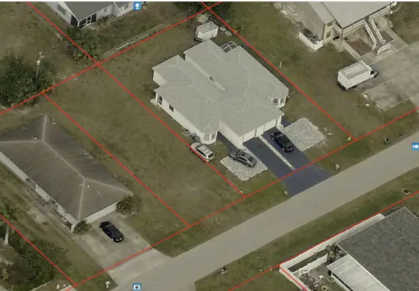 1108 SE 9th Court, Cape Coral, FL 33990