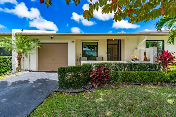 15812 Philodendron Circle, Delray Beach, FL 33484