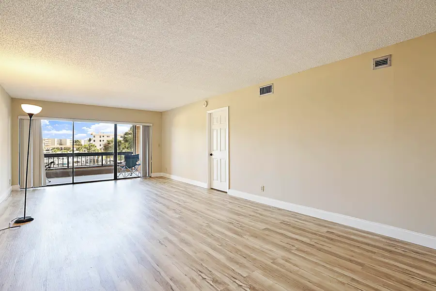 1036 Us Highway 1 #216, North Palm Beach, FL 33408 - #3