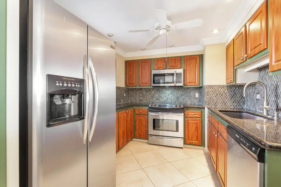 5200 N Flagler Drive #404, West Palm Beach, FL 33407 - #3