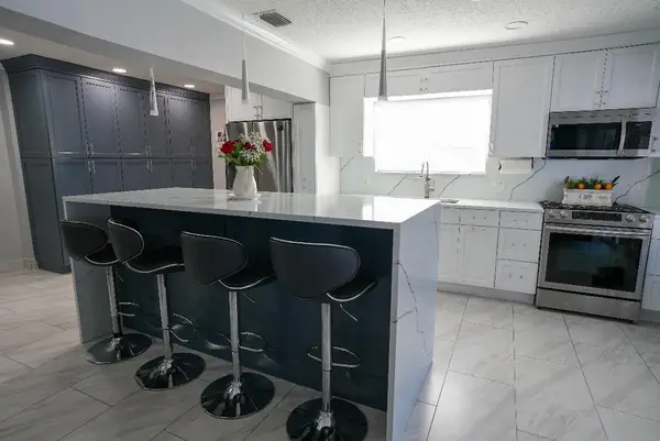 448 Alemeda Drive, Palm Springs, FL 33461