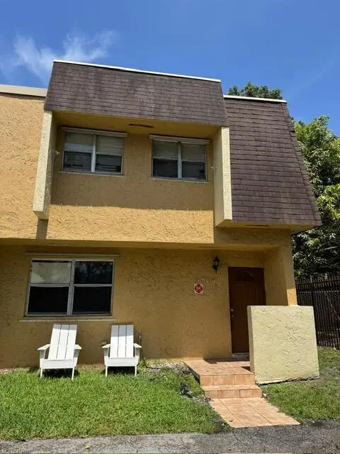 5844 Blueberry Unit 68 Court, Lauderhill, FL 33313 - #2