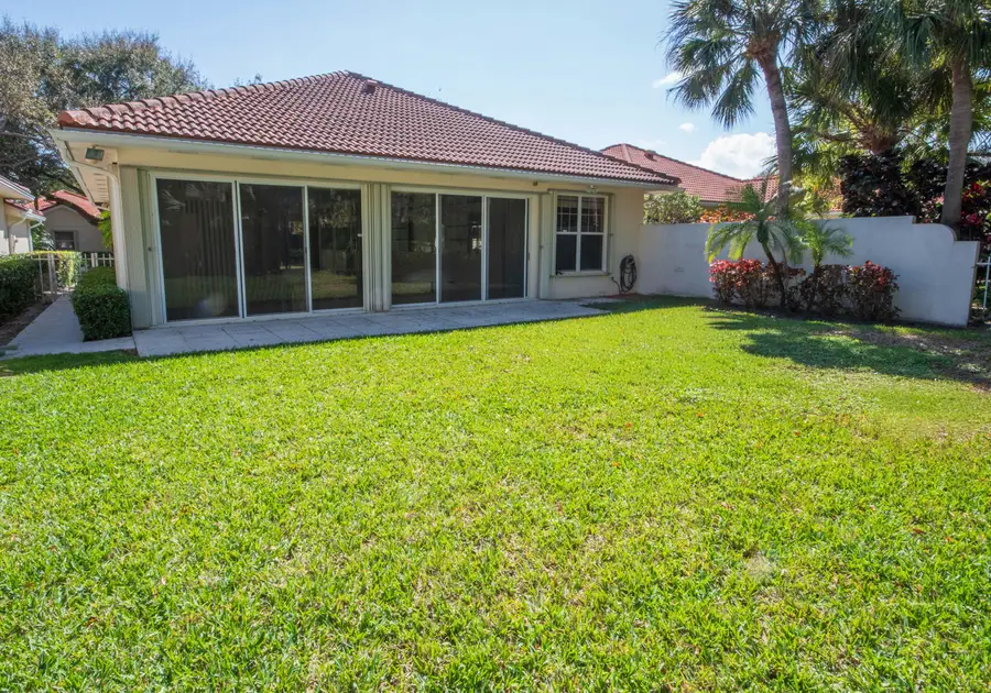 199 E Tall Oaks Circle, Palm Beach Gardens, FL 33410 - #3