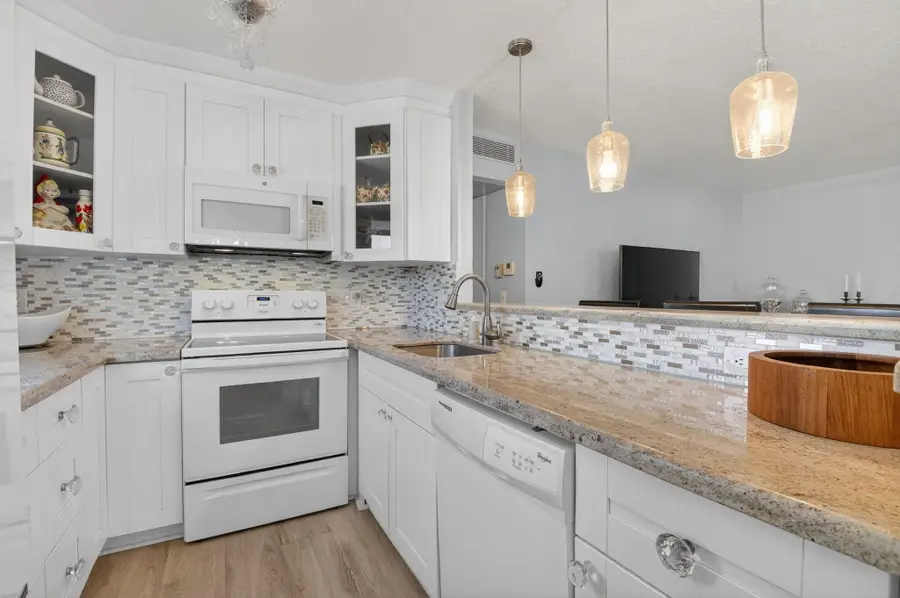 673 Brittany O, Delray Beach, FL 33446 - #3