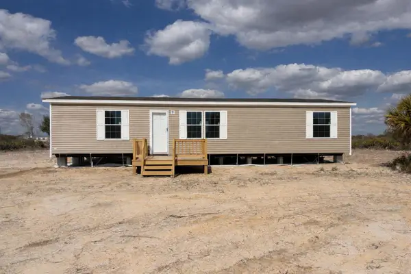 19033 NW 262nd Street, Okeechobee, FL 34972