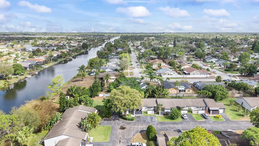 107 Conaskonk Circle, Royal Palm Beach, FL 33411 - #2