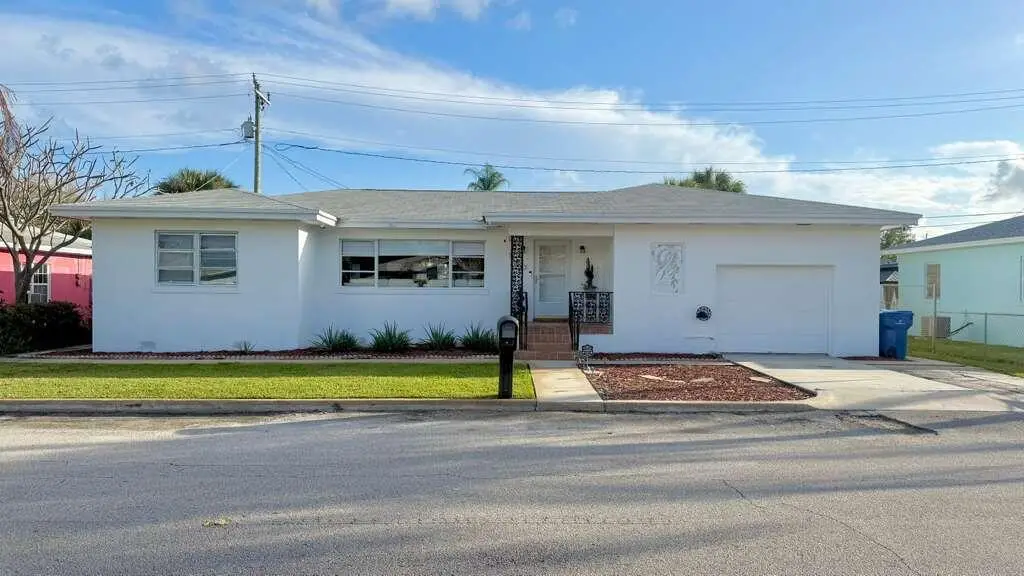 147 E 28th Street E, Riviera Beach, FL 33404 - #1